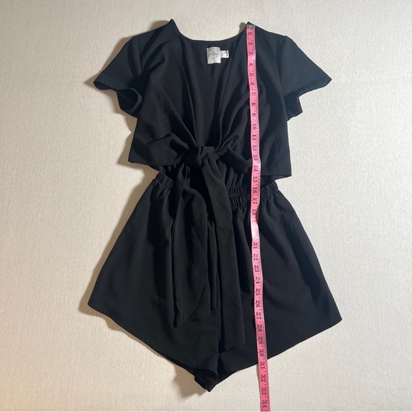 Princess Polly Front Cut Out Mini Romper with Sash, Size 2 - Picture 3 of 8